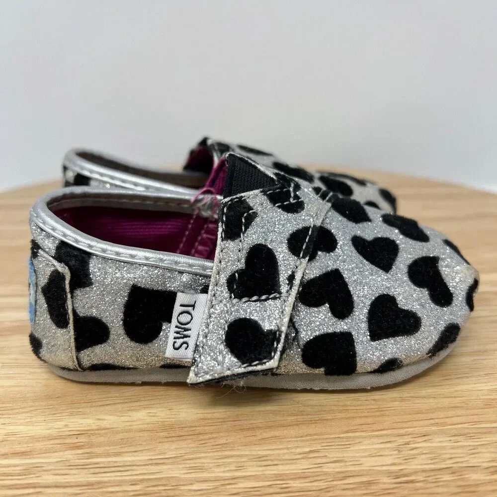 Toms Classic Silver Hearts Silver and Black Toddler Sz. 4 Shoes